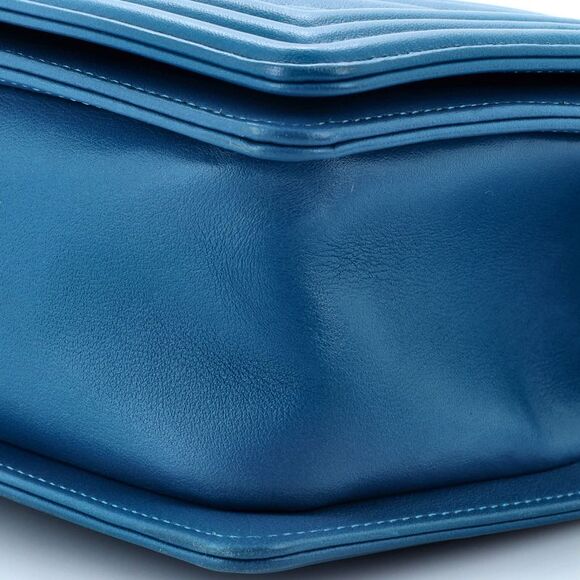 Chanel Boy Flap Bag Chevron Lambskin Old Medium Blue - Picture 7 of 8